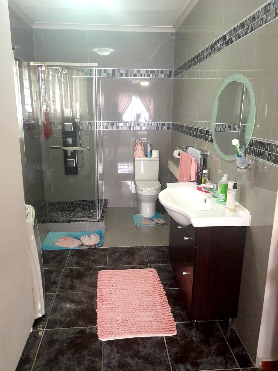 3 Bedroom Property for Sale in Albertinia Western Cape